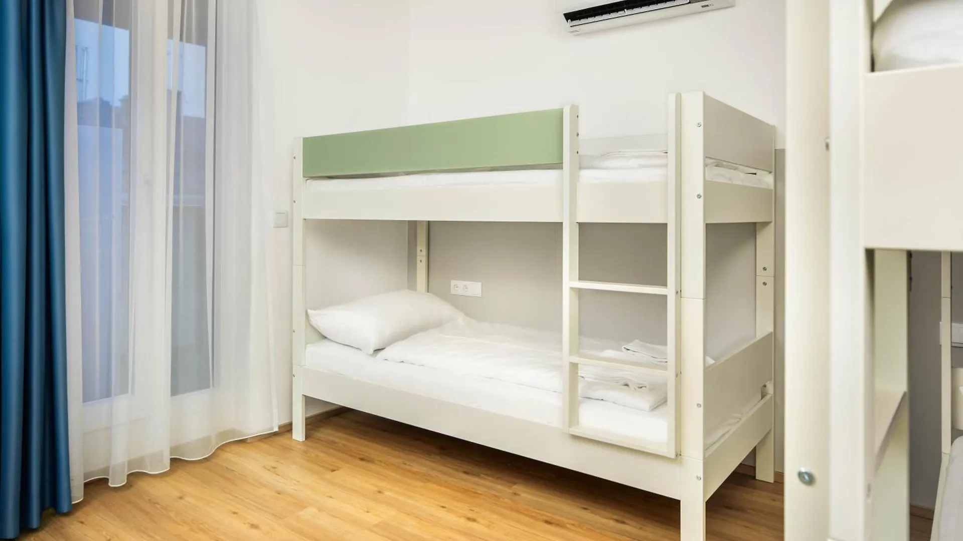 Jimmys Apartments Xxl Vienna Austria