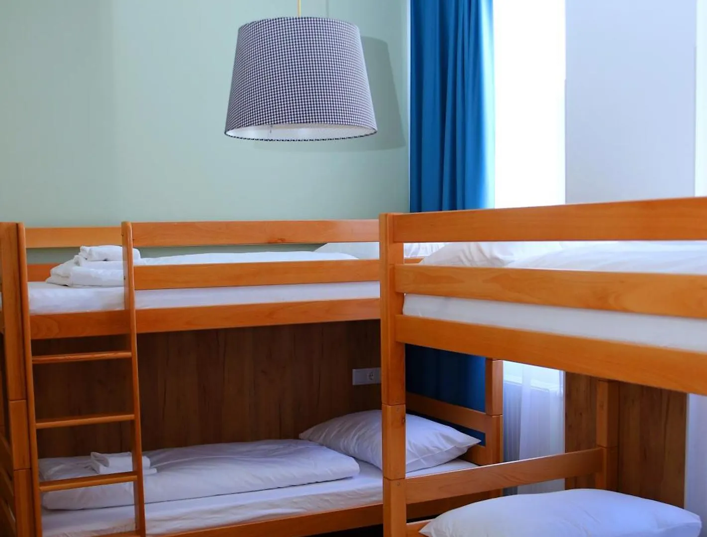 Jimmys Apartments Xxl Vienna 4*,