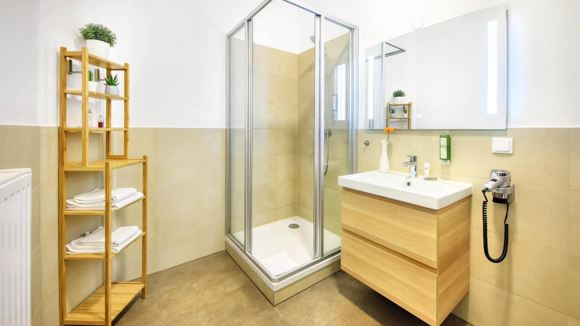 Jimmys Apartments Xxl Vienna 4*,