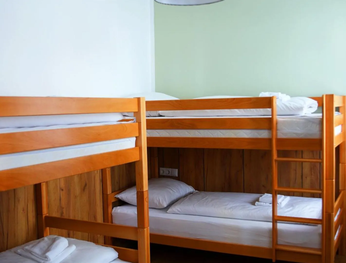 Jimmys Apartments Xxl Vienna 4*,  Austria