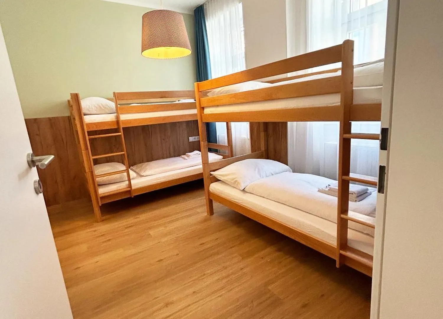 **** Hotel Jimmys Apartments Xxl Vienna Austria