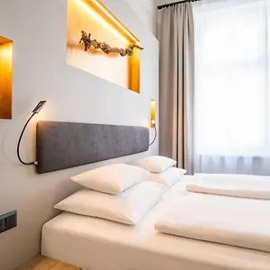 Rathaus - Wein & Design Hotel