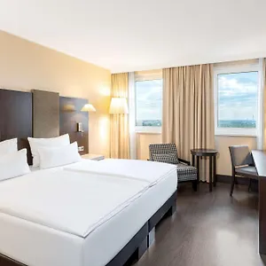 Hotel Nh Danube