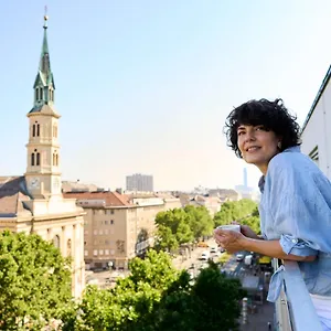 Henriette Stadthotel Szálloda
