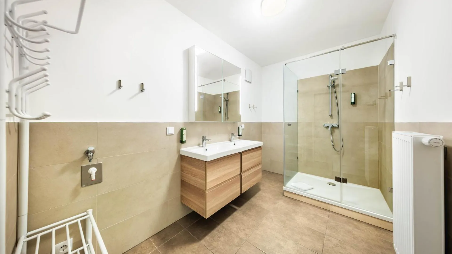 Jimmys Apartments Xxl فيينا فندق
