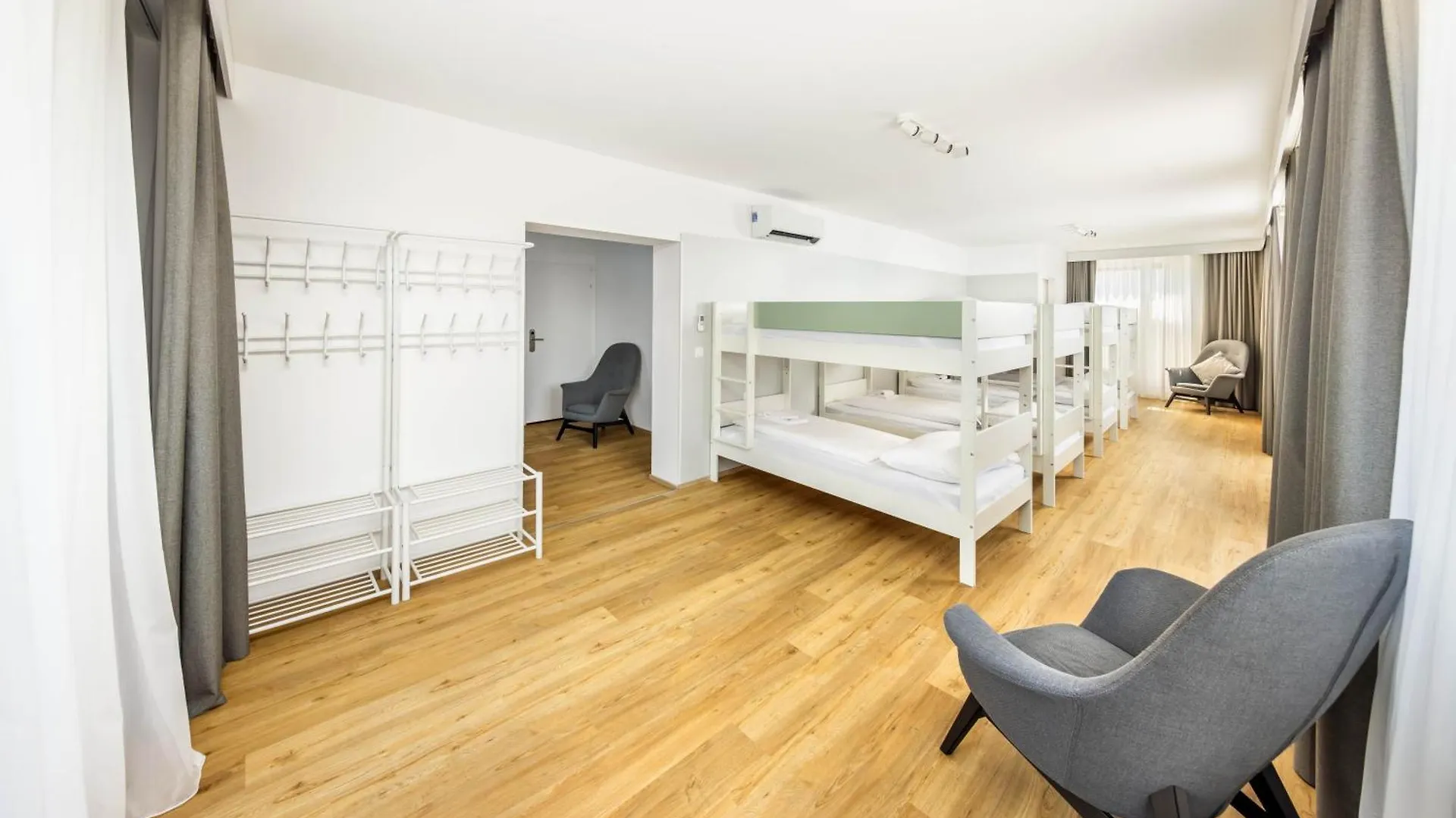 **** Hotel Jimmys Apartments Xxl Vienna Austria